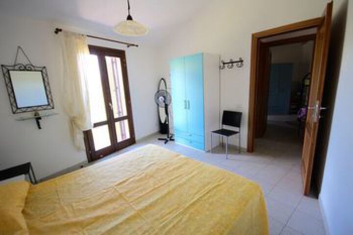 Room 7 of 27
