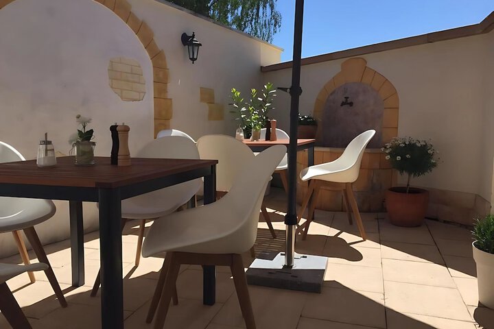 Terrace/Patio 104 of 109