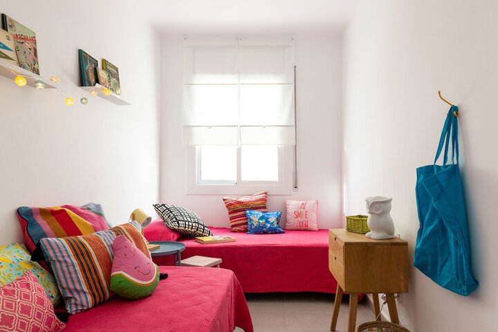 Room 9 of 35