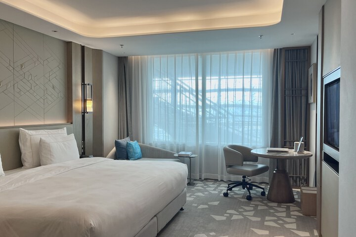 Room 30 of 114