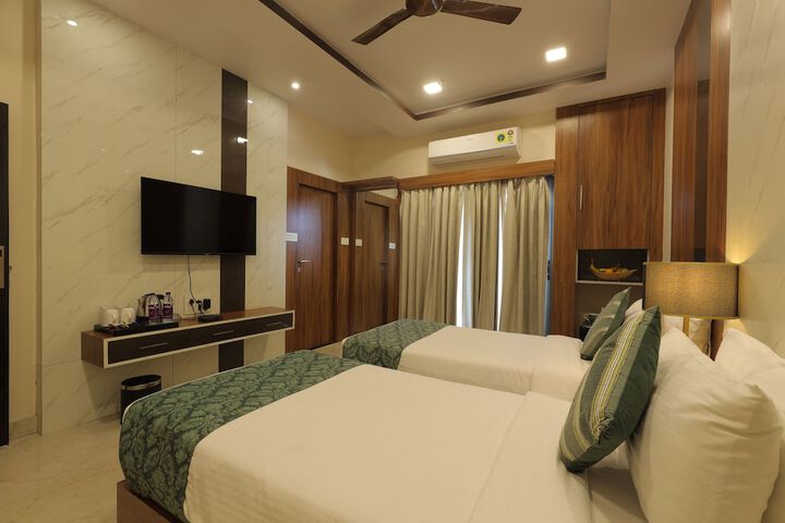Room 18 of 140
