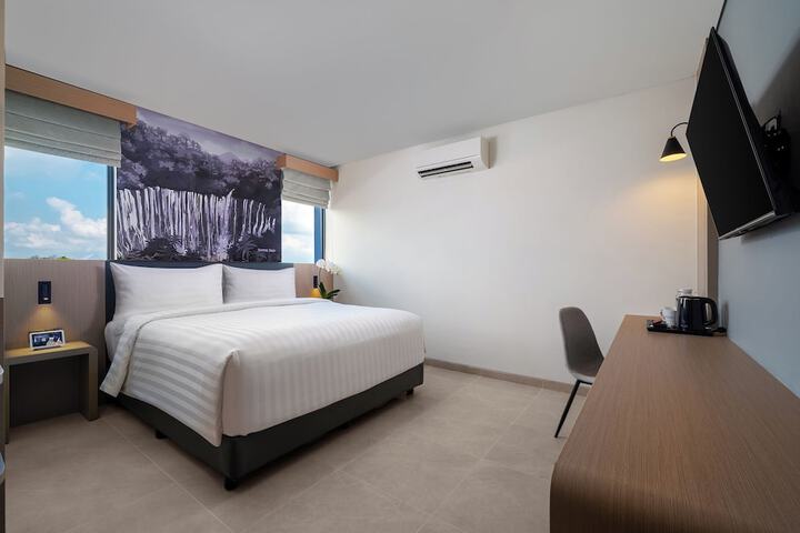 Room 7 of 43