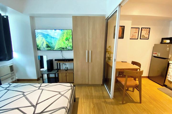 Room 14 of 15