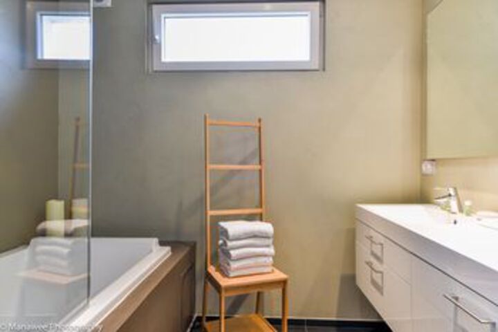 Room 3 of 20