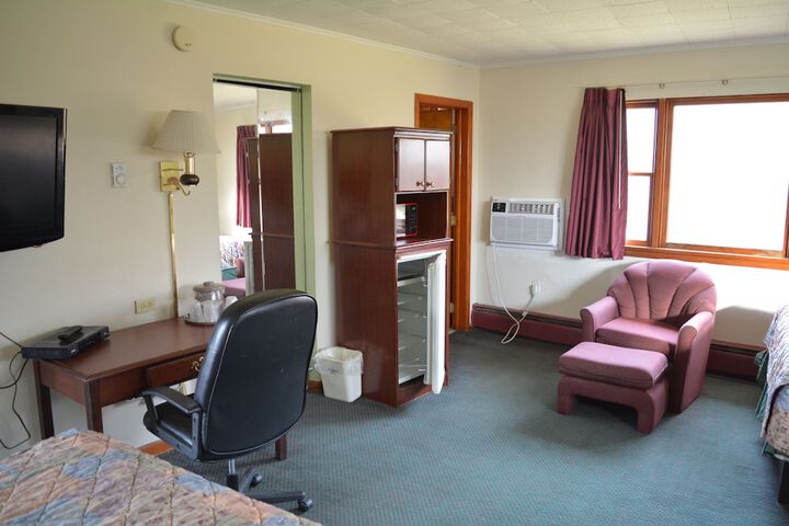 Room 13 of 34