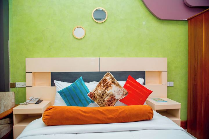 Room 40 of 79