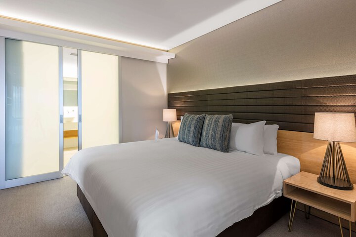 Room 14 of 178