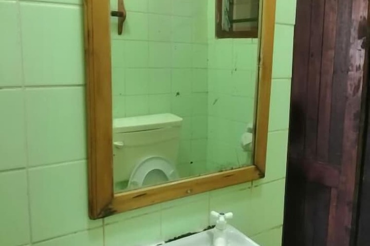 Room 15 of 21