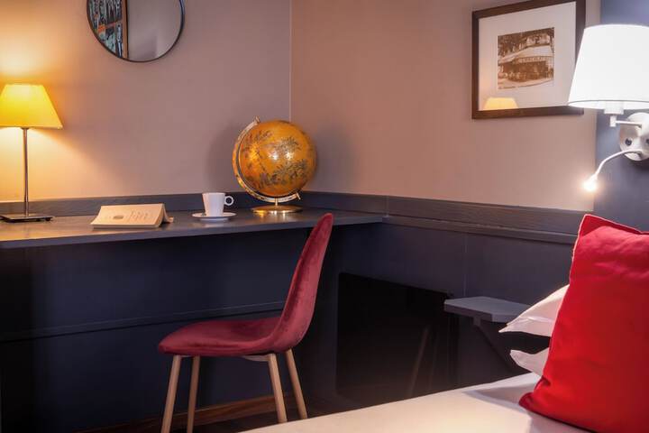 Room 16 of 26