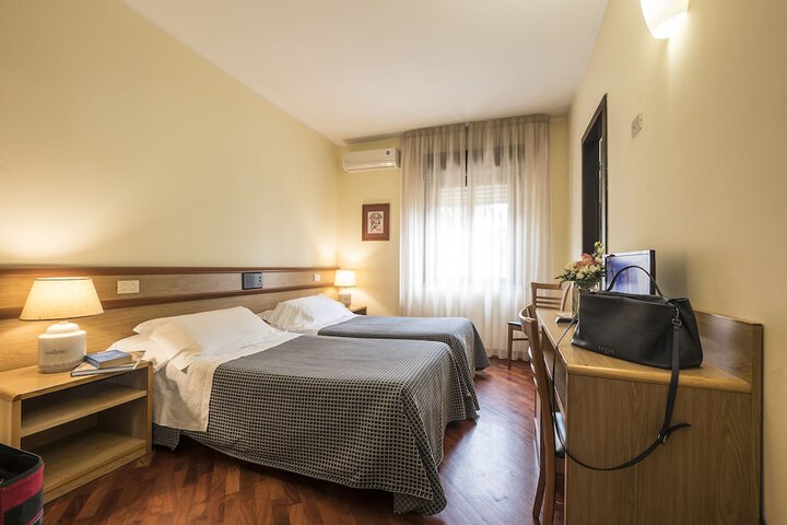 Room 16 of 70