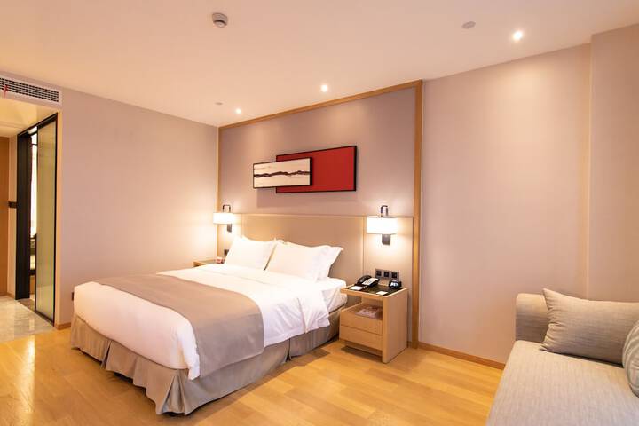 Room 6 of 64
