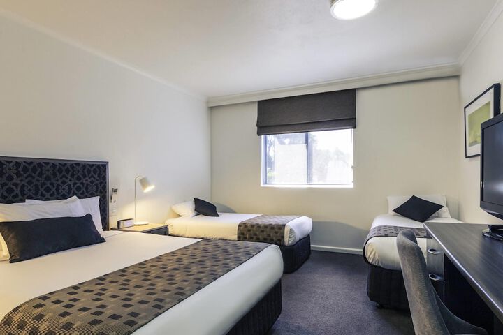 Room 34 of 125