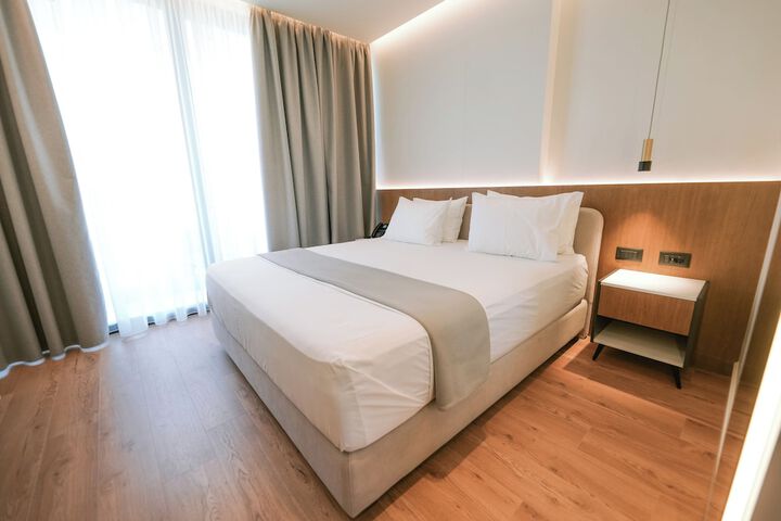 Room 3 of 50