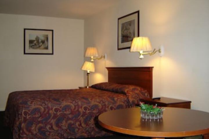 Room 13 of 63