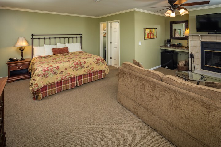 Room 8 of 49