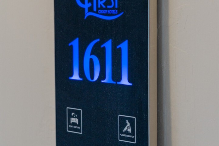 Room 9 of 41