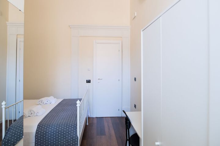 Room 47 of 159