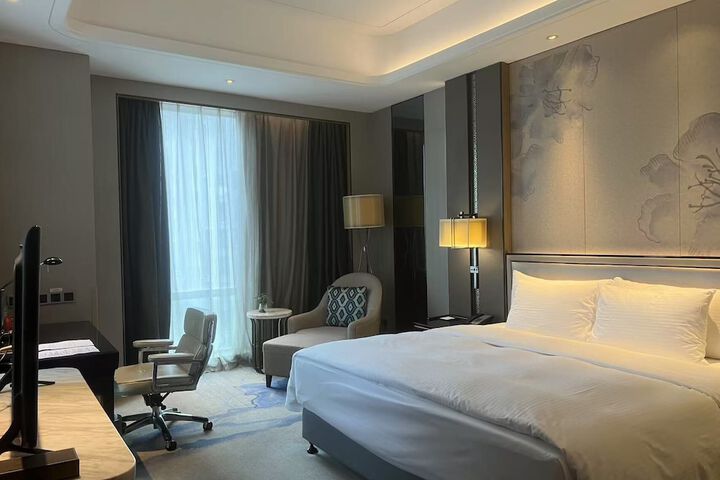 Room 15 of 44