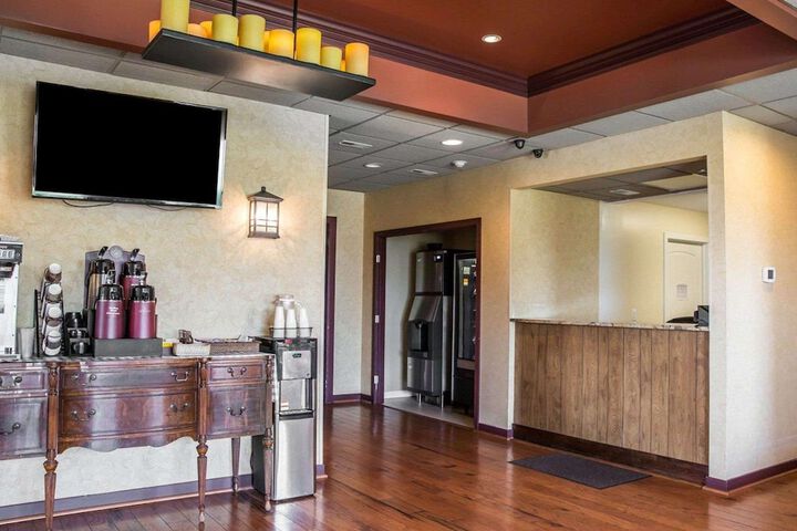Guest Lobby