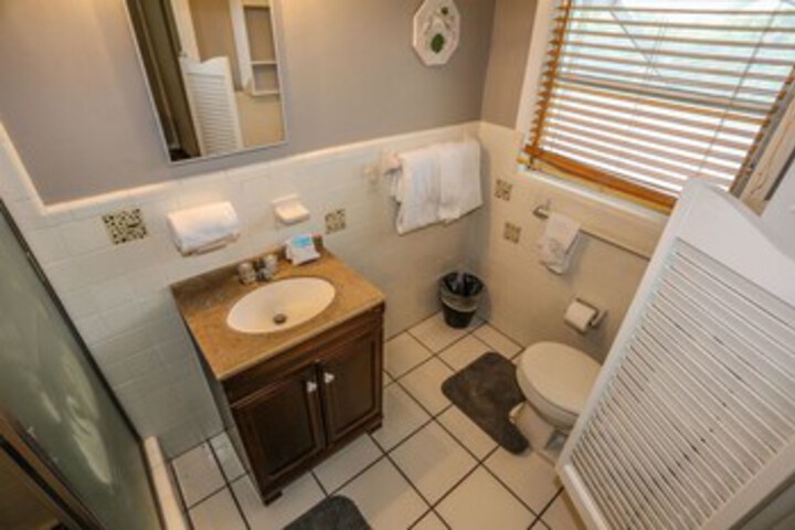 Room 5 of 22