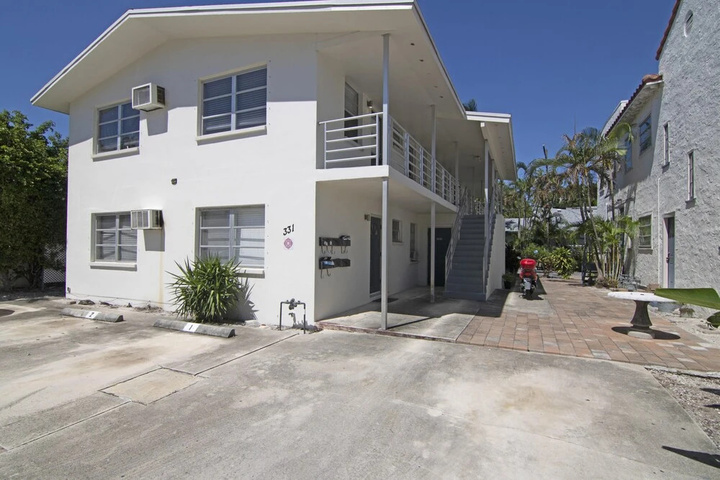 Exterior of Walton Villas 3