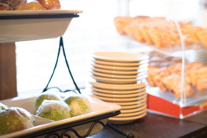 Breakfast/Coffee Service 54 of 64