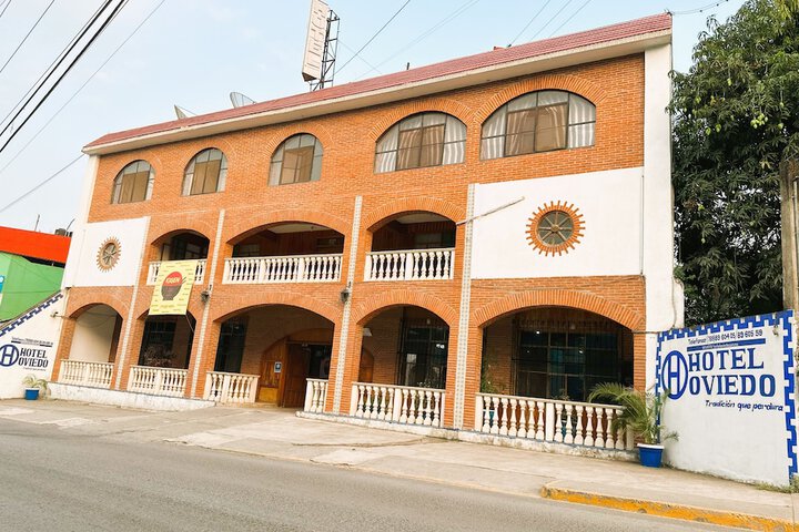 Hotel 21 of 27