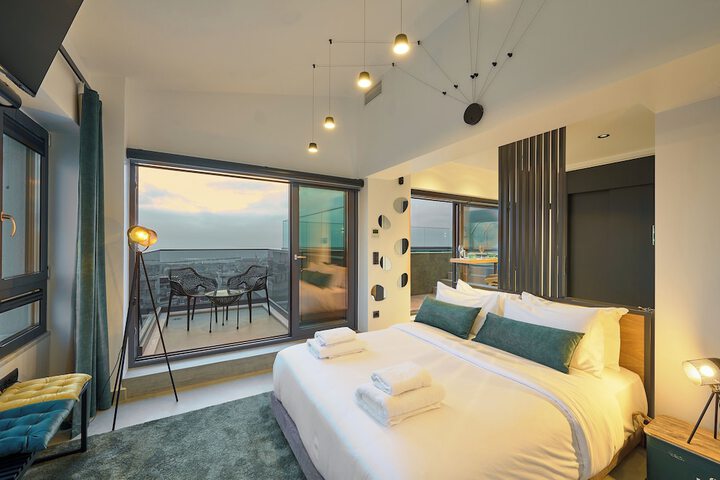 Room 20 of 113
