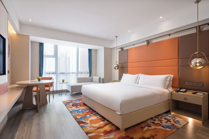 Room 21 of 121