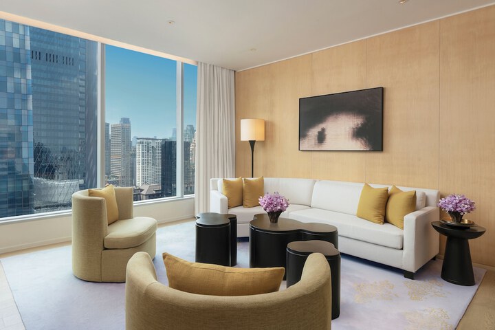 Room 43 of 140