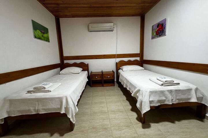 Room 44 of 130