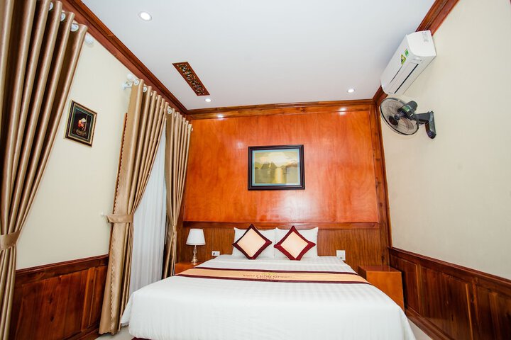 Room 6 of 40