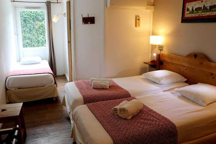 Room 15 of 49