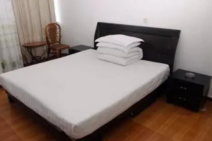 Room 5 of 7
