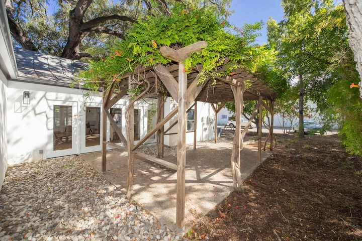 Terrace/Patio 17 of 17