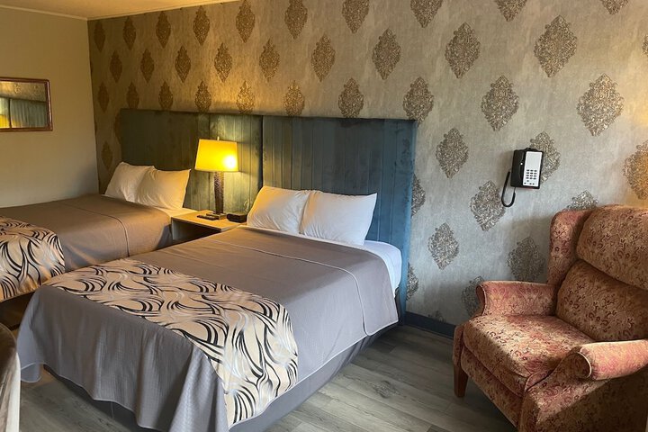 Room 7 of 10