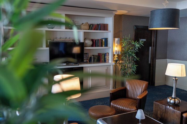 Hotel Interior 4 of 49