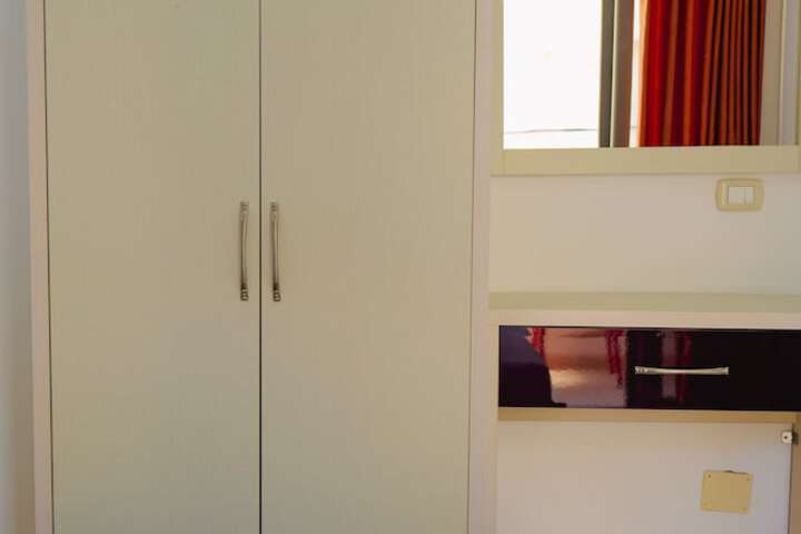 Room 19 of 111