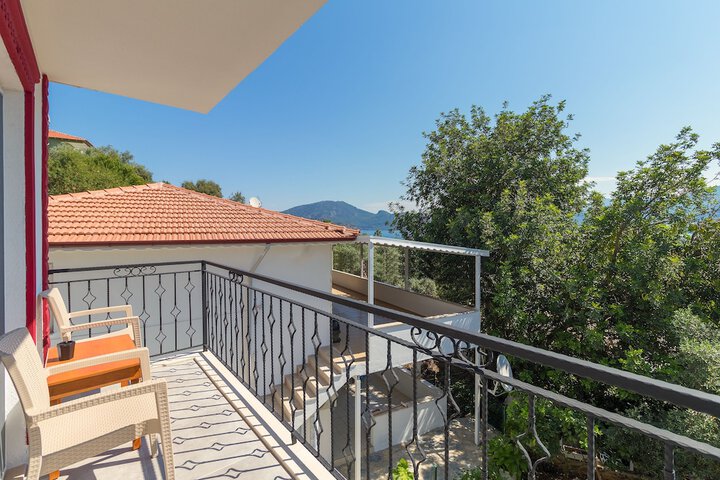 Terrace/Patio 2 of 47