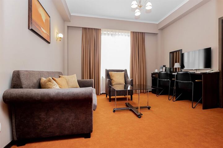 Room 55 of 148