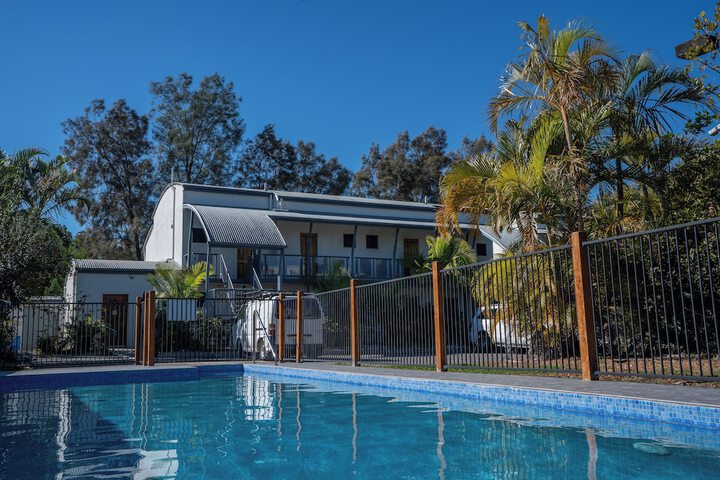Pool 22 of 27