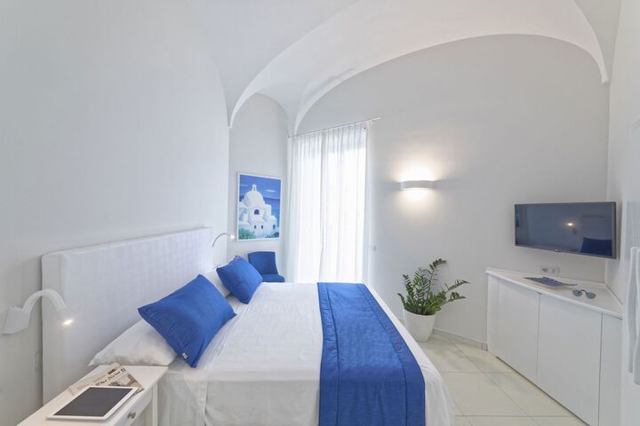 Room 26 of 32