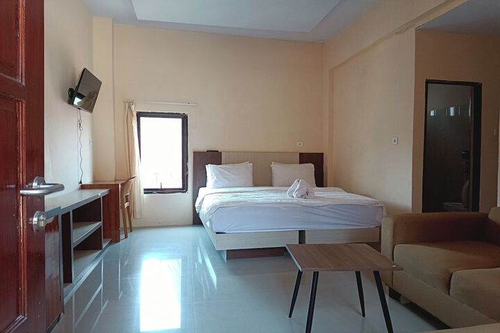Room 14 of 34
