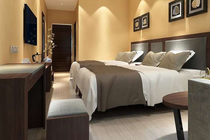 Room 6 of 19