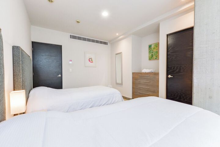Room 10 of 224