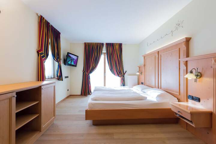 Room 36 of 79