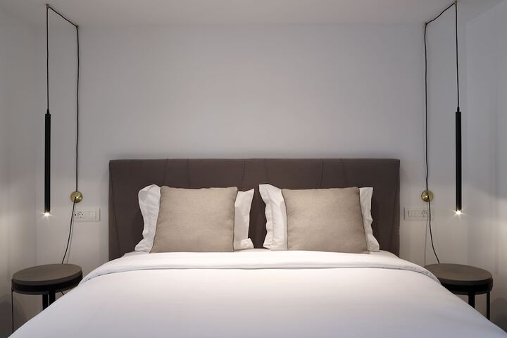 Room 14 of 178