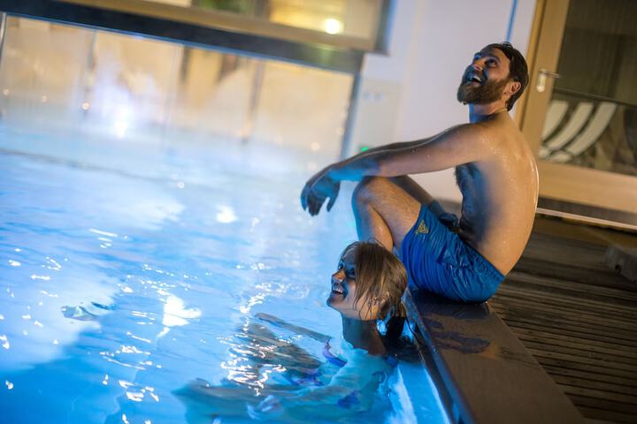 Pool 125 of 173