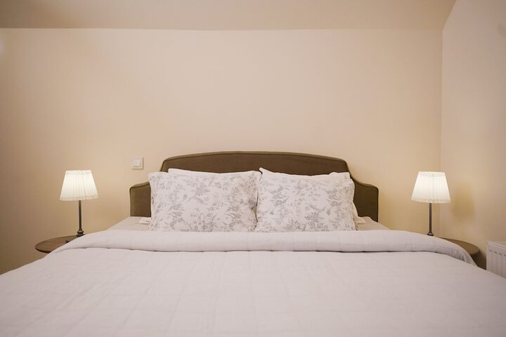 Room 34 of 149