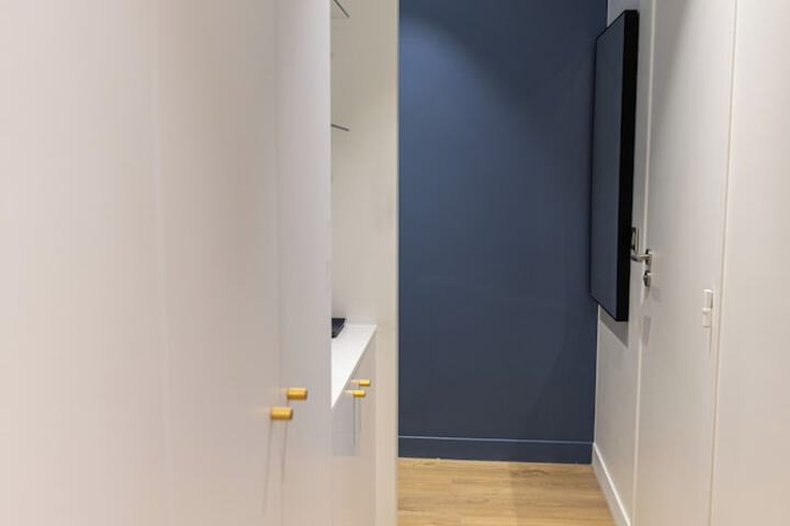 Room 11 of 86